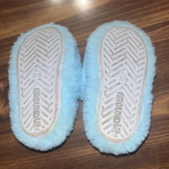 Bluey shoes- 2 pair size 7 - Picture 6 of 9